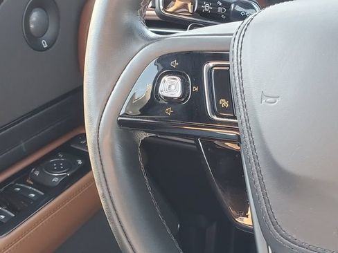 Used 2024 Lincoln Aviator Reserve w/ Equipment Group 201A AWD/4WD image 12