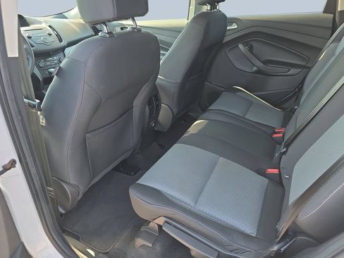 Used 2017 Ford Escape SE AWD/4WD image 28