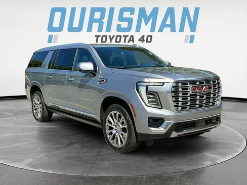 Used 2025 GMC Yukon XL Denali w/ Sun & Power Step Package AWD/4WD image 1