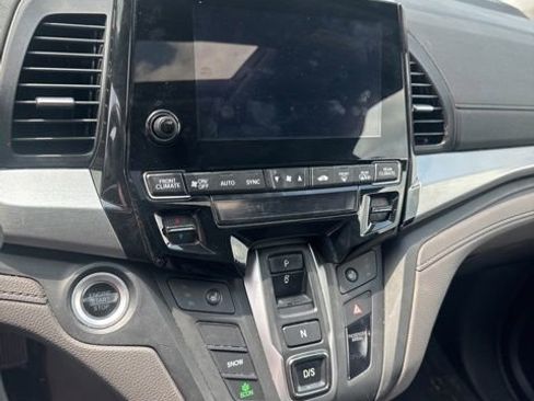 Used 2019 Honda Odyssey EX-L image 11