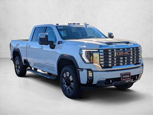 New 2026 GMC Sierra 2500 Denali w/ Denali Reserve Package image 3
