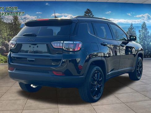 New 2026 Jeep Compass Latitude image 5