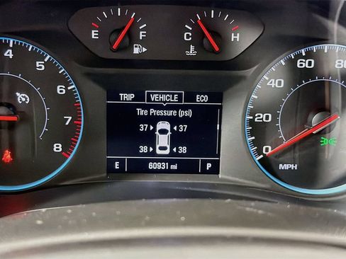 Used 2024 Chevrolet Malibu LT FWD image 12