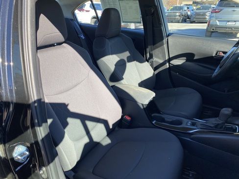Used 2022 Toyota Corolla LE image 29