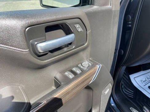 Used 2021 Chevrolet Silverado 1500 LT Trail Boss w/ Convenience Package II AWD/4WD image 24