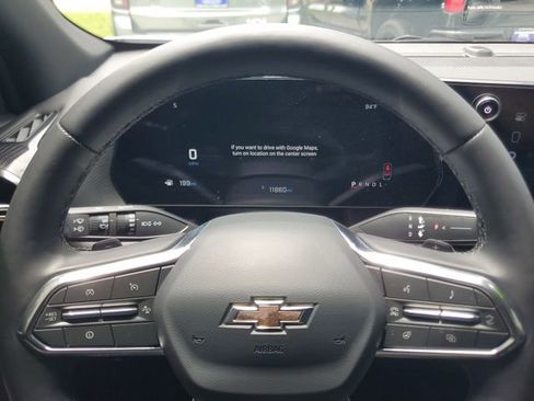 Used 2026 Chevrolet Equinox LT w/ Midnight Edition FWD image 18