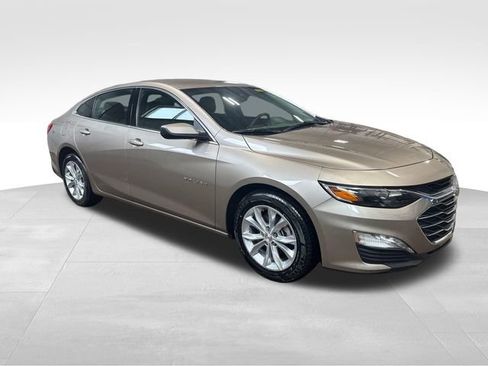 Used 2025 Chevrolet Malibu LT FWD image 8