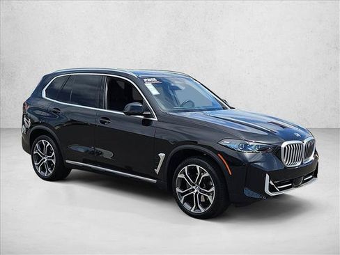 Certified 2026 BMW X5 sDrive40i RWD image 3