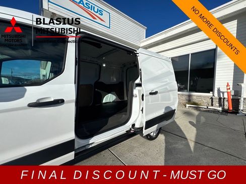Used 2022 Ford Transit Connect XL image 17