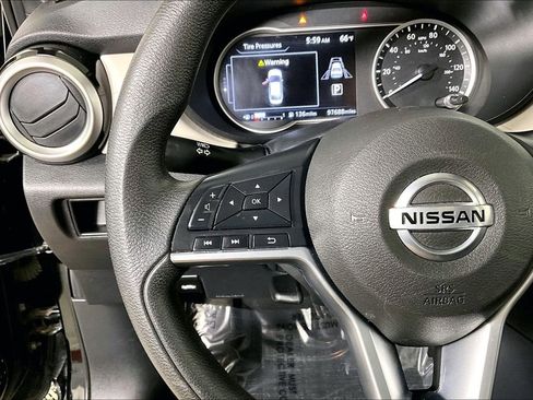 Used 2021 Nissan Versa SV image 18