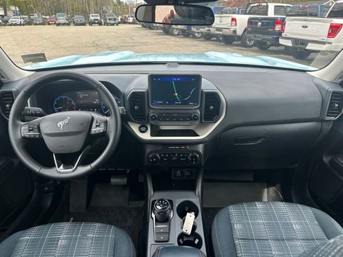 Used 2024 Ford Bronco Sport Heritage w/ Heritage Convenience Package AWD/4WD image 16