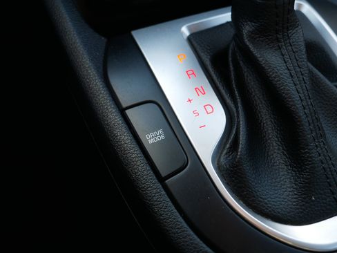 Certified 2023 Kia Forte LXS image 32