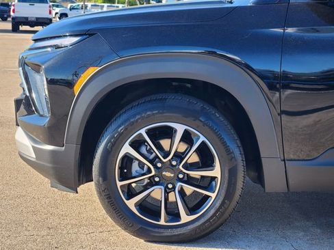 Used 2025 Chevrolet TrailBlazer LT image 8