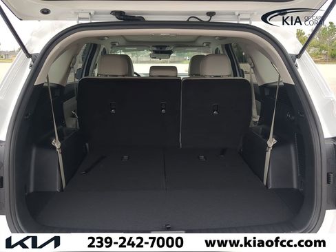 New 2025 Kia Sorento S w/ Panoramic Sunroof Package image 12