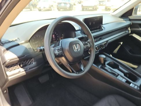 Used 2025 Honda Accord LX image 15