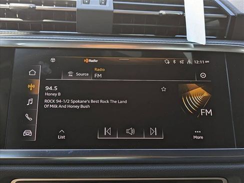 New 2025 Audi Q3 2.0T Premium image 12