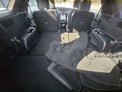 Used 2022 Hyundai Palisade Calligraphy image 7