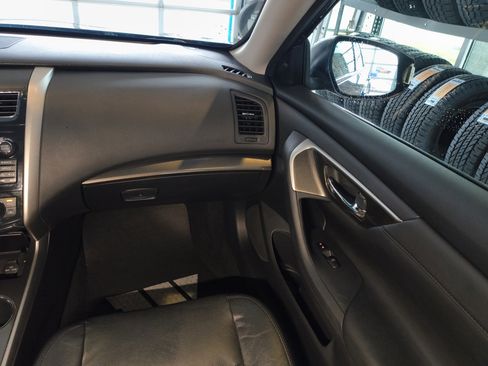 Used 2014 Nissan Altima 2.5 SL w/ Technology Package image 15