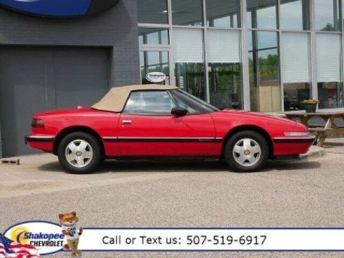 Used 1990 Buick Reatta Convertible image 2