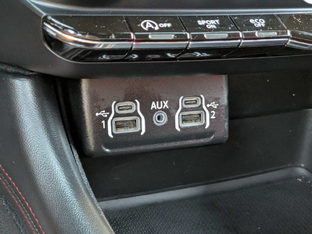 Used 2025 Dodge Durango GT w/ Blacktop Package RWD image 25