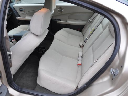 Used 2005 Pontiac Grand Prix GTP w/ Premium Audio Package FWD image 20
