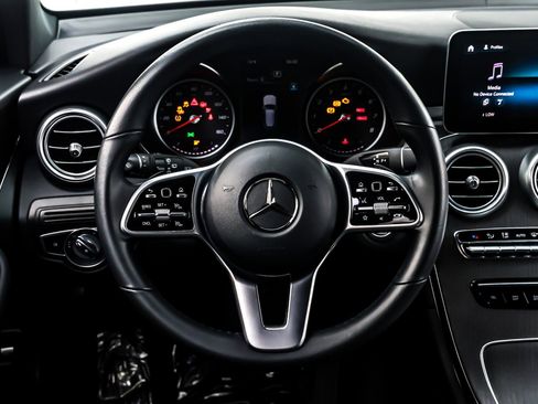 Used 2022 Mercedes-Benz GLC 300 image 17