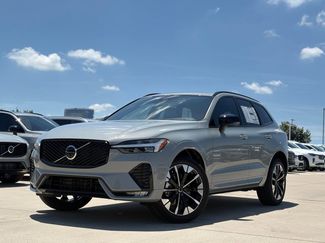 New 2026 Volvo XC60 B5 Plus w/ Protection Package Premier video 2