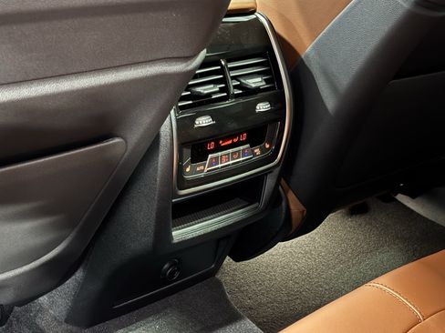 New 2027 BMW X6 M60i AWD/4WD image 30