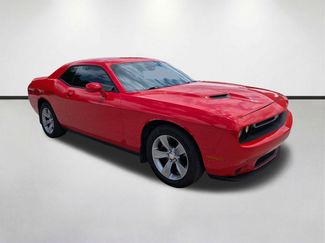 Used 2019 Dodge Challenger SXT RWD video 1
