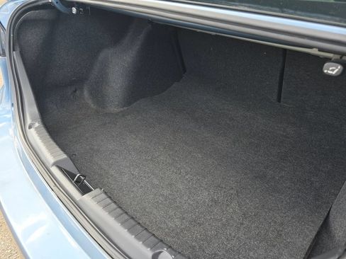 Used 2014 MAZDA MAZDA3 i Touring w/ Technology Package FWD image 20