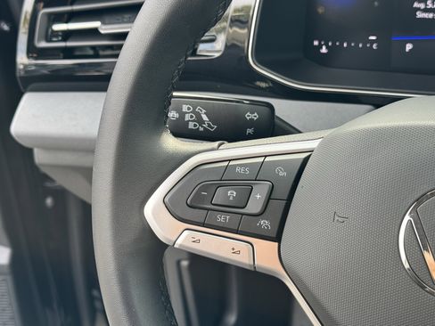 Used 2025 Volkswagen Jetta SE image 20