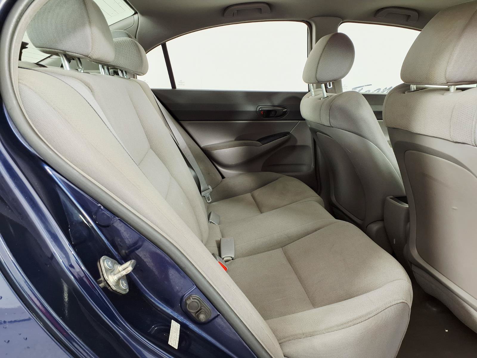 Used 2011 Honda Civic DX-VP image 6