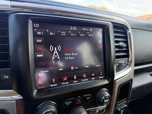 Used 2018 RAM 2500 Laramie w/ Convenience Group image 39