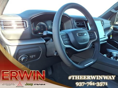 New 2026 Jeep Grand Wagoneer L Limited w/ Premium Group II AWD/4WD image 10