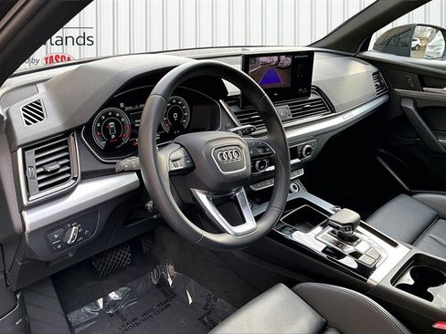 Used 2025 Audi Q5 2.0T Premium w/ Convenience Plus Package image 17