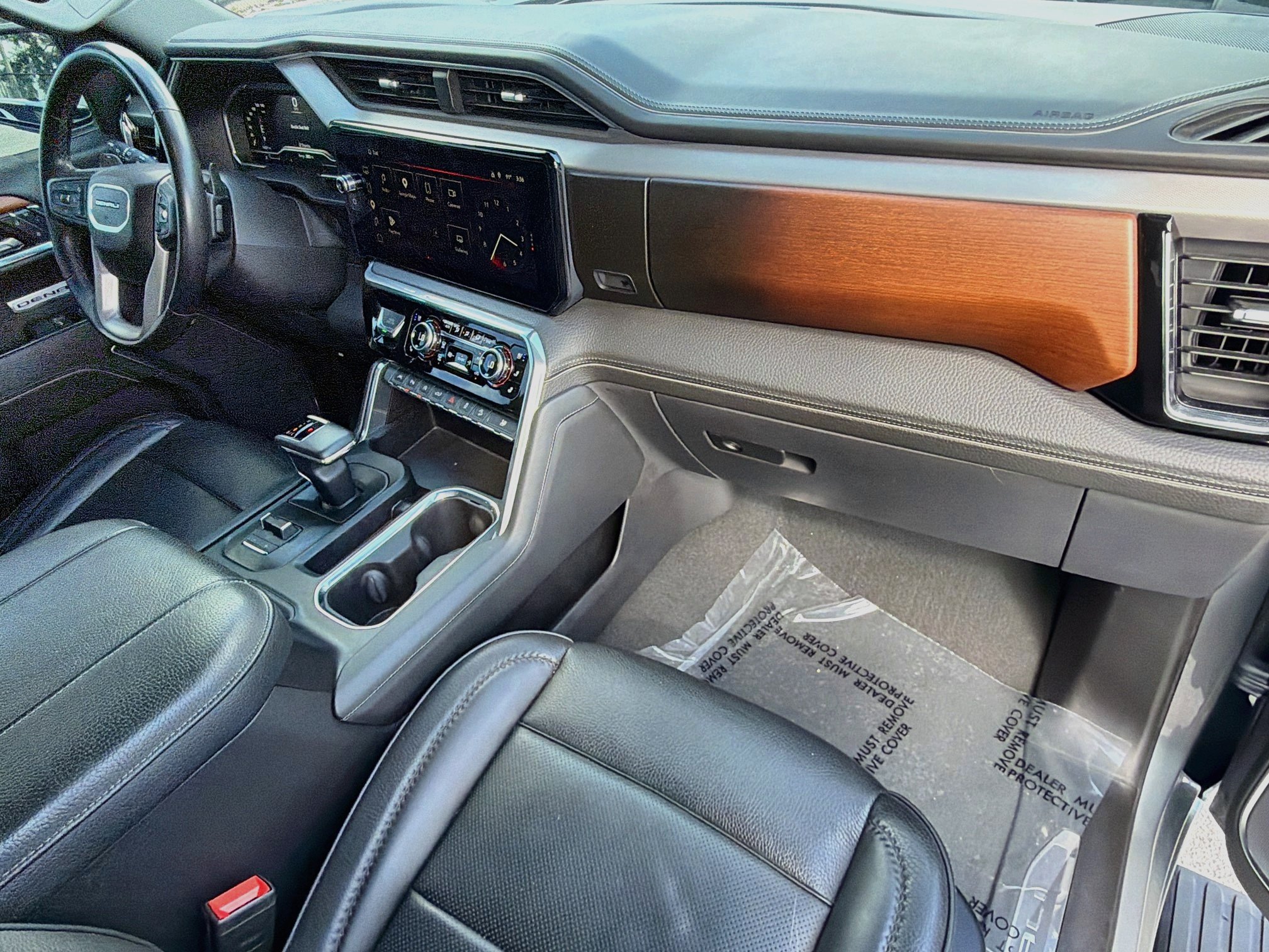Used 2023 GMC Sierra 1500 Denali AWD/4WD image 13