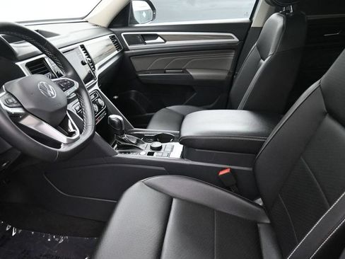 Used 2023 Volkswagen Atlas SEL AWD/4WD image 9