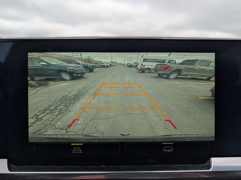 Used 2023 Chevrolet Silverado 1500 LT Trail Boss w/ LPO, Dark Essentials Package image 16