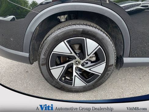 Used 2024 Mercedes-Benz GLC 300 4MATIC image 14