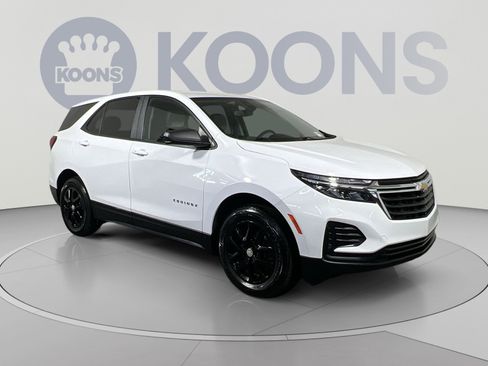 Used 2024 Chevrolet Equinox LS AWD/4WD image 2