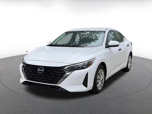 Used 2025 Nissan Sentra S image 7
