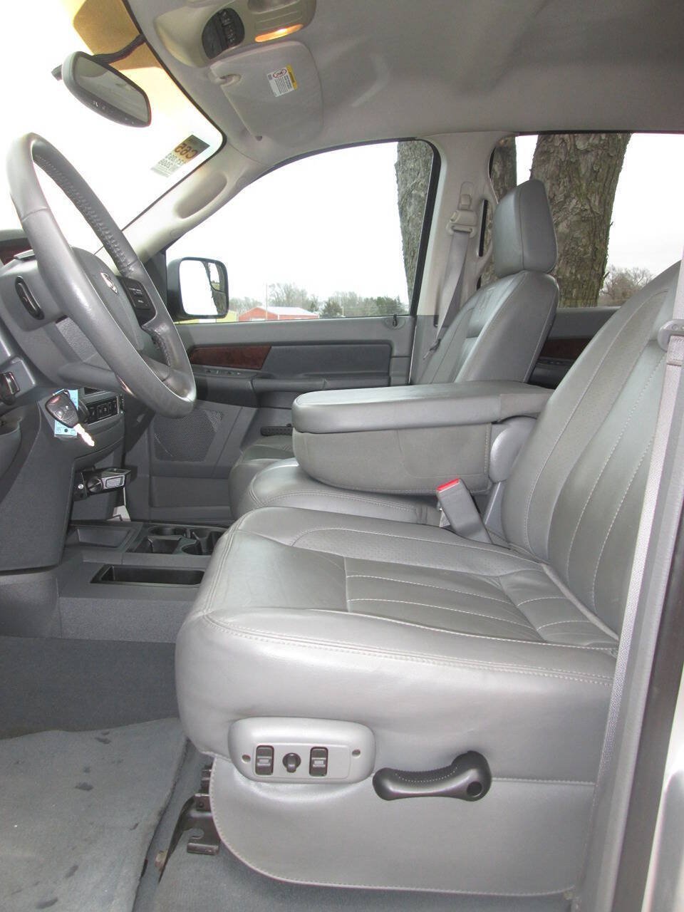 Used 2008 Dodge Ram 2500 Truck Laramie w/ Protection Group AWD/4WD image 12