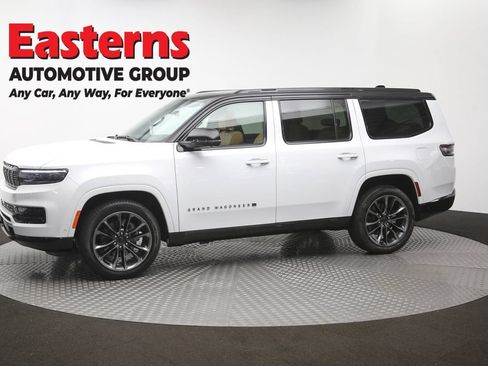 Used 2025 Jeep Grand Wagoneer Series III w/ Rear Seat Video Group 1 AWD/4WD image 63