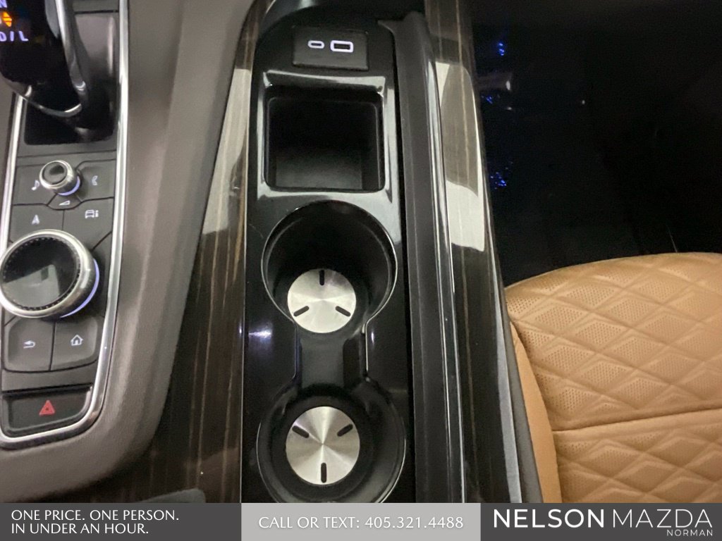 Used 2024 Cadillac Escalade ESV Sport w/ LPO, ONYX Package AWD/4WD image 41