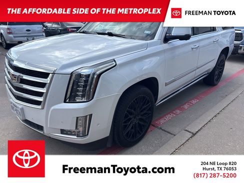 Used 2018 Cadillac Escalade ESV Premium Luxury AWD/4WD image 1