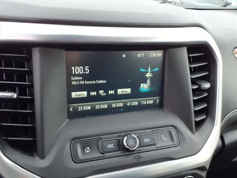 Used 2018 GMC Acadia SLE image 22