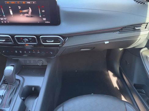 New 2026 Nissan Sentra SR image 17