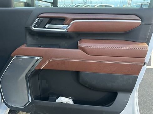 Certified 2024 GMC Sierra 2500 Denali Ultimate image 36