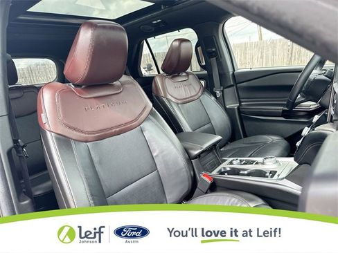 Used 2023 Ford Explorer Platinum w/ Technology Package image 31