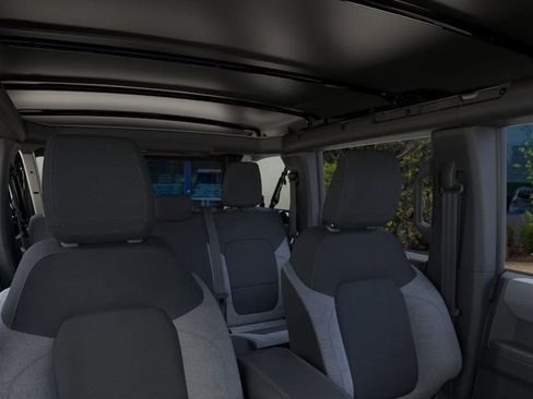 New 2025 Ford Bronco 4-Door image 12